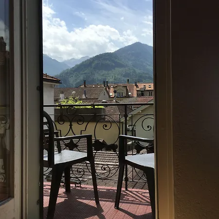 Happiness Interlaken