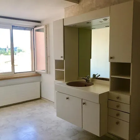 Happiness Apartment *