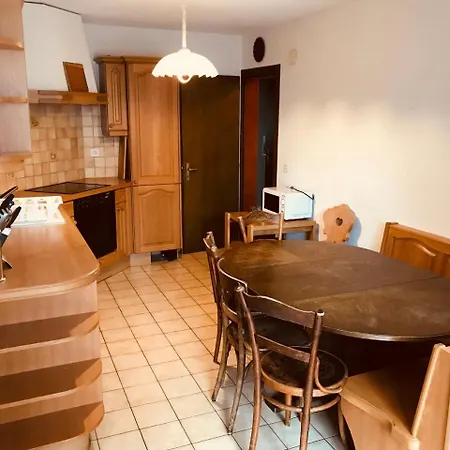 Happiness Apartment